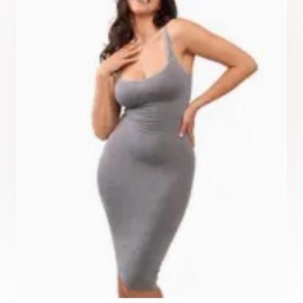Elegant Gray Sleeveless Dress